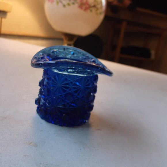 vintage blue hat shaped vase?